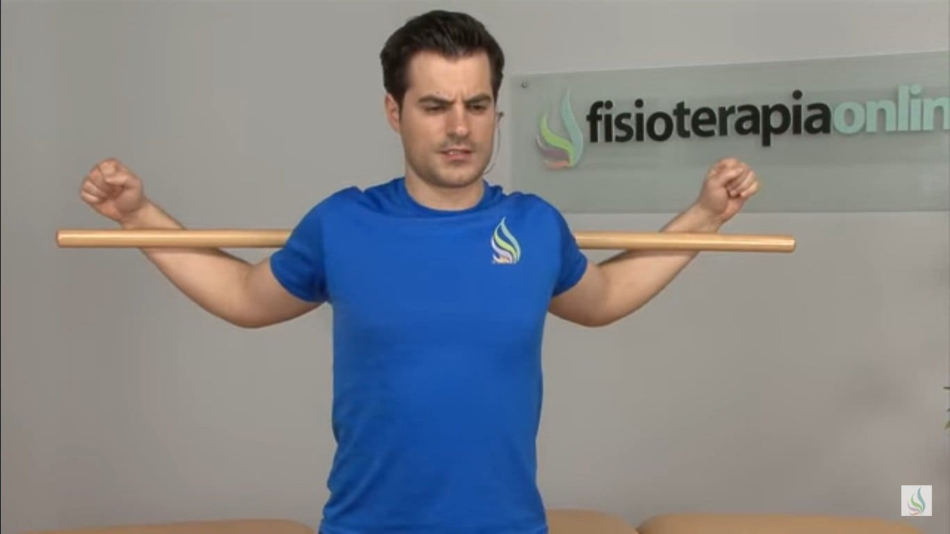 4 ejercicios para corregir la hipercifosis dorsal Fisioterapia Online