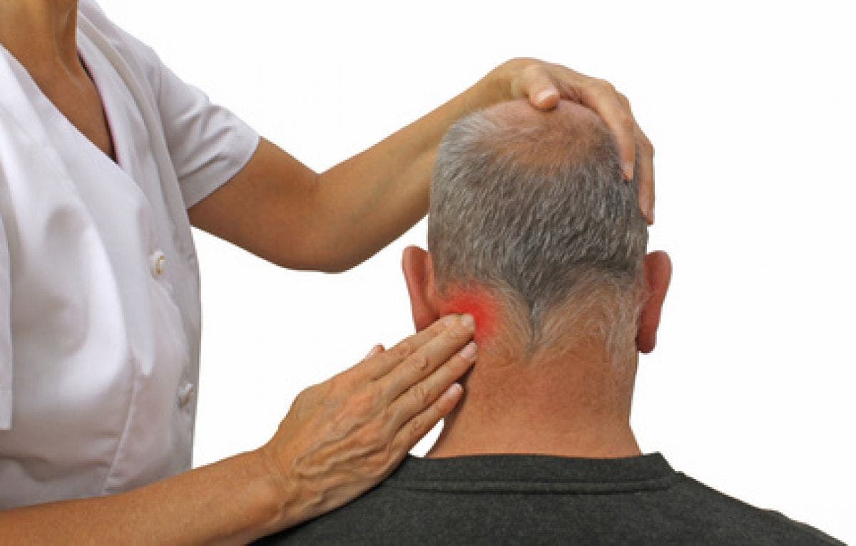 bulto en la cabeza y dolor