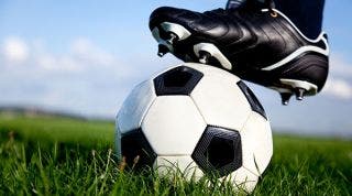Lesiones en futbol: incidencia y factores de riesgo Lesiones en futbol: incidencia y factores de riesgo