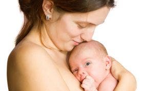 Importancia y beneficios de la ergonomía tanto en la mamá como en el bebé