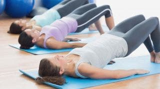 Pilates Mat o Pilates sobre colchonetas. Beneficios y precauciones