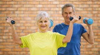 Planes de entrenamiento para principiantes en enero: cómo empezar a moverte sin lesionarte ni rendirte
