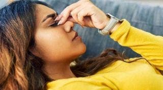 ¿Te despiertas con dolor de cabeza? Descubre las verdaderas causas de la cefalea matutina y cómo solucionarla desde el origen