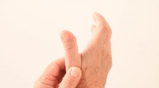 Artrosis del pulgar o rizartrosis. Qué es, causas y tratamiento en fisioterapia