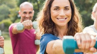 Ejercicio físico saludable: por qué moverse cada día es la medicina que tu cuerpo y mente necesitan