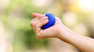 Ejercicios beneficiosos en la artritis reumatoide de mano