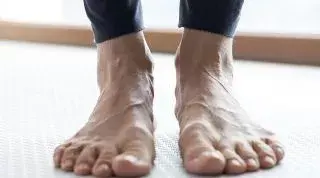 La relación entre los pies y la salud de tu pelvis: claves posturales olvidadas