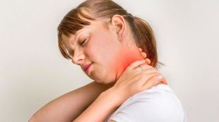 ¿Por qué te duele el cuello cada vez que estás más estresado?
