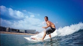 Lesiones más frecuentes en el surf. Causas y prevención en fisioterapia